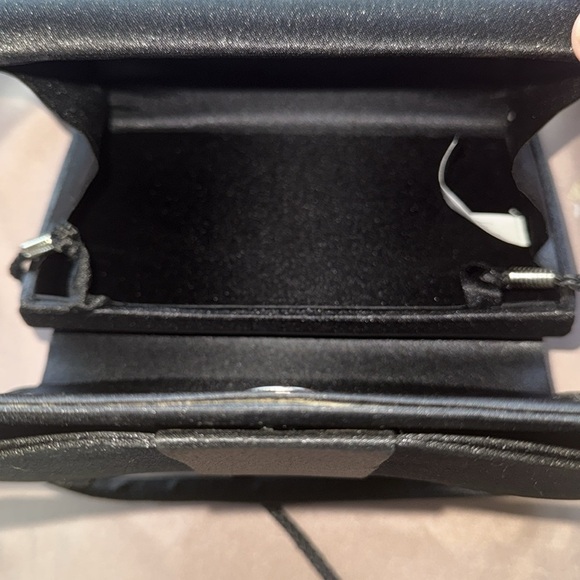 Elegant Black Satin 3 Way Clutch Handle Shoulder Bag Bow Detail on Front - Picture 7 of 8